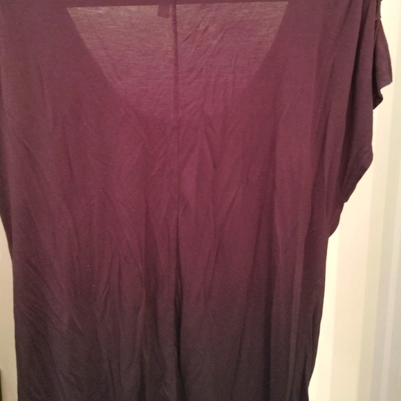 Black stretchy Tshirt - Picture 2 of 3